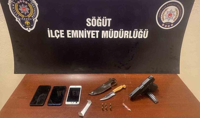Bilecik'te yakalanan şüphelinin üstünden adeta cephanelik çıktı