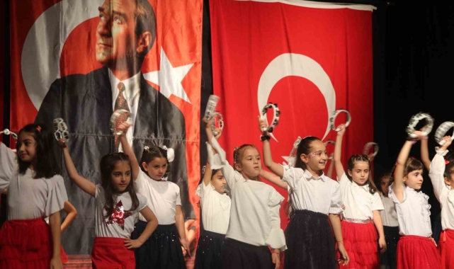 Bitlis'te İlköğretim Haftası kutlamaları