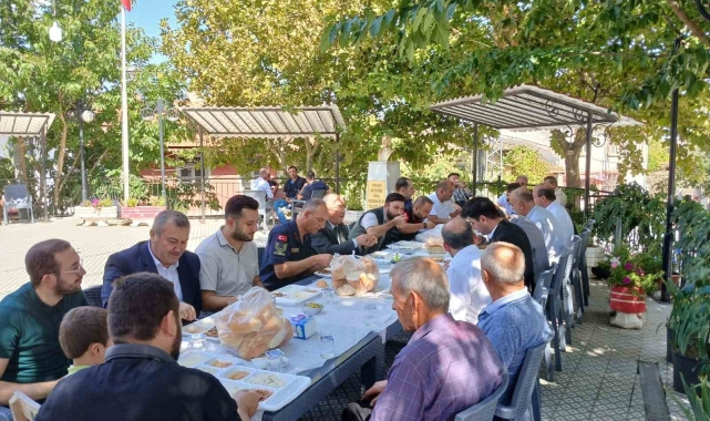 Bol suya kavuşan Hasanlar köylüleri hayır yemeği verdi
