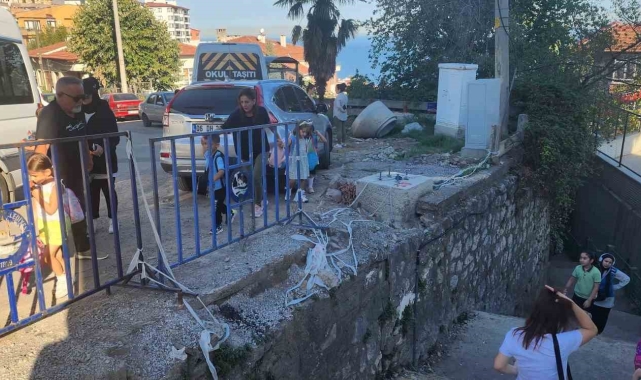 Bozuk altyapı ilkokul öğrencilerinin korkulu rüyası oldu