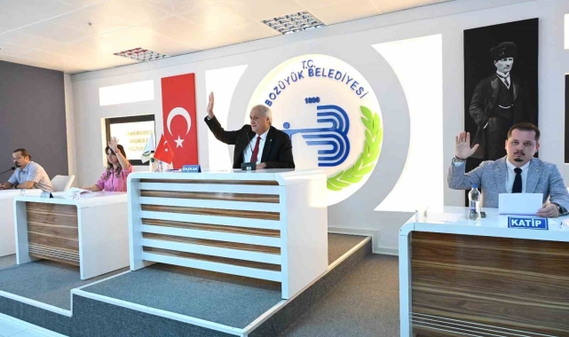 Bozüyük'te Baharözü Mahallesi kurulması oy birliği ile kabul edildi