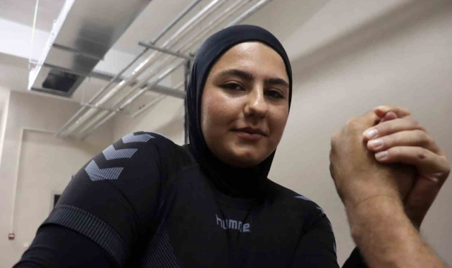 'Bu spor kız için değil' diyenlere aldırmadı, ilk hedefi Türkiye şampiyonluğu