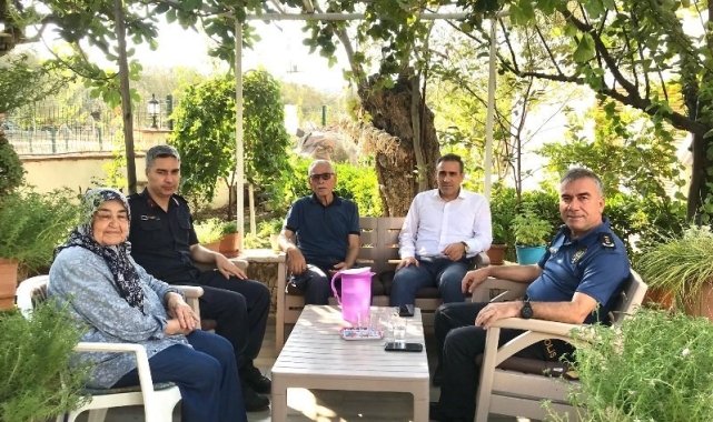 Burhaniye'de Kaymakam Memiş, şehit ailesini ziyaret etti