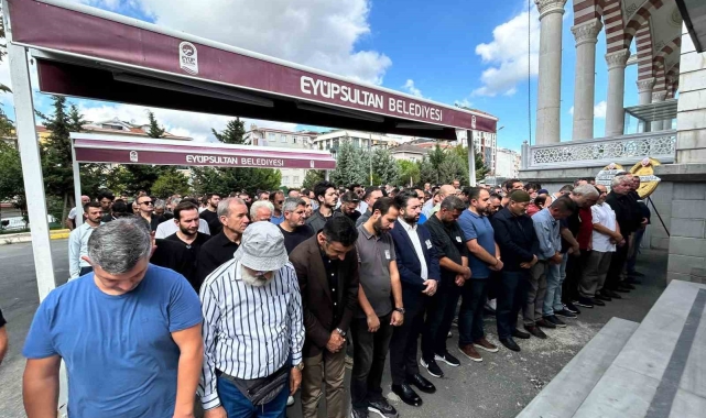 Bursa'da düşen eğitim uçağında hayatını kaybetmişti: Pilot Emir Gülal Nalcı son yolculuğuna uğurlandı