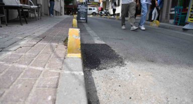 Bursa'da insanların düşmesine sebep olan çukur onarıldı