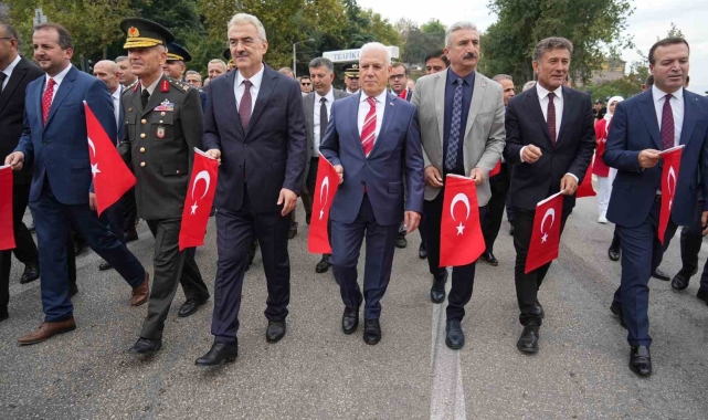 Bursa'nın düşman işgalinden kurtuluşu coşkuyla kutlandı