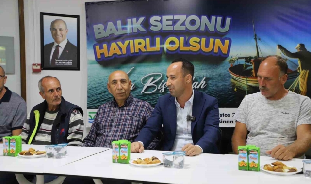 Büyükçekmeceli balıkçılar yeni av sezonu için denize açıldı