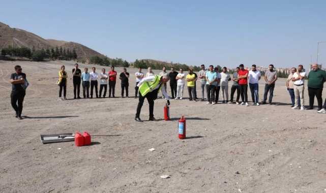 Büyükşehir KAYMEK'ten personeline yangın eğitimi
