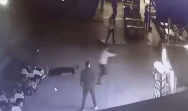 Çalıştığı kafeye patronu ile helalleşmek için gitti, abisiyla birlikte öldürüldü