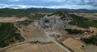 Çanakkale'de köylünün bulduğu 109 yıllık top mermileri böyle imha edildi