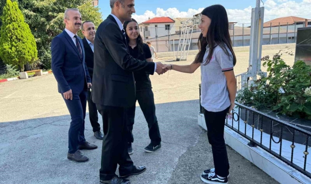 Çaycuma'da 11 bin öğrenci ders başı yaptı