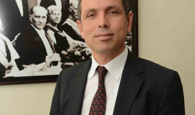 Çelebi; "MEB okullardaki tehlikenin farkında değil"