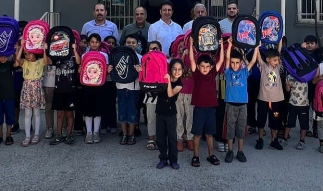 Çermik'te hayırseverlerin desteğiyle 250 öğrencinin kırtasiye ihtiyacı karşılandı