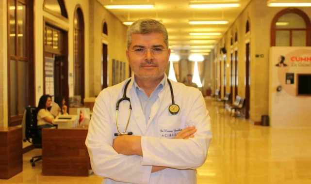 "Çok yiyip hemen yatmak reflüyü tetikliyor"