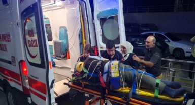 Çorum'da ağaçtan düşerek yaralanan kişi hastanede tedavi altına alındı