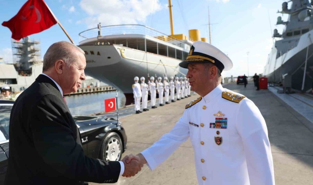 Cumhurbaşkanı Erdoğan yenilenen Savarona yatında incelemelerde bulundu