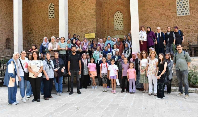 Demircili kadınlar Manisa'yı gezdi