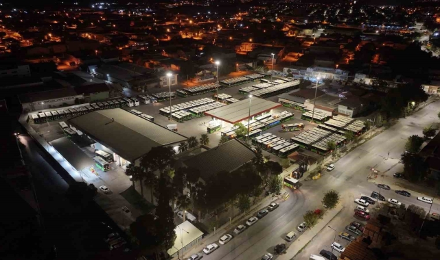 Denizli Büyükşehir okuların açılmasıyla otobüs seferlerini artırdı