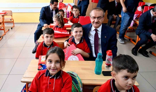 Deprem bölgesi Malatya'da 159 bin öğrenci için ilk zil çaldı