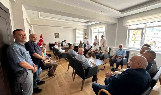 Devrekli Muhtarlar Derneği üyeleri, polislere yapılan saldırıyı kınadı