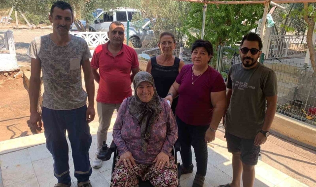 Didim'de akülü tekerlekli sandalye, engelli vatandaşa teslim edildi