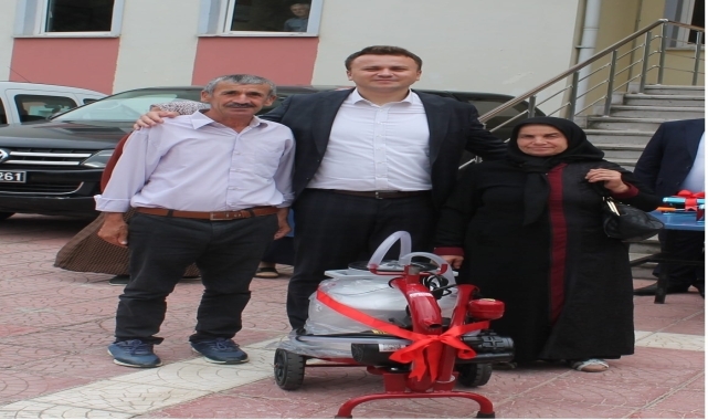 Dikmen'de üretim yapan 7 kadına makine desteği