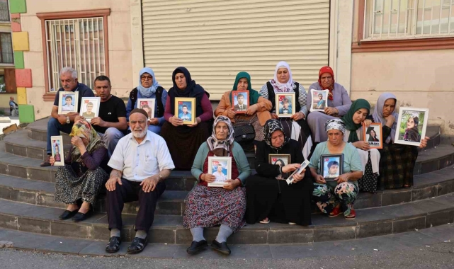 Diyarbakır'da ailelerin evlat nöbeti kararlılıkla sürüyor