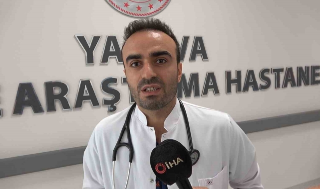 Dr. Ünğan'dan kalp damar hastalıklarına karşı öneri: "Sigara içmeyin, az yiyin, bol yürüyün"