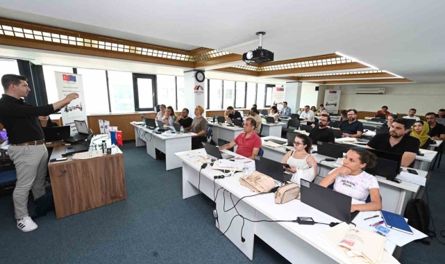 DTO'dan geleceğin mesleklerine yönelik eğitim seminerleri
