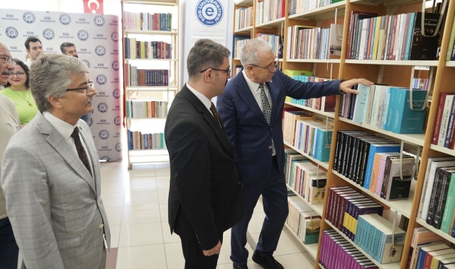Ege Üniversitesinde "Türk Tarih Kurumu 100. Yıl Kitaplığı" açıldı