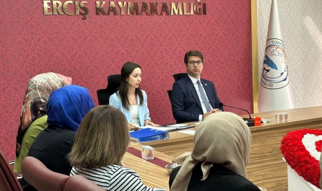 Erciş'te "Aile Destek Merkezleri Koordinasyon Toplantısı" düzenlendi