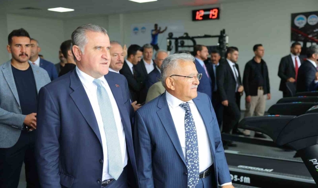 Erciyes yüksek İrtifa Kamp Merkezi tanıtıldı