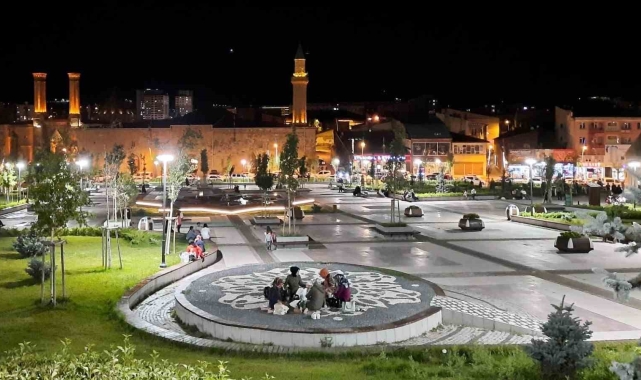 Erzurum'da en çok kullanılan üç soy isim; Yılmaz, Kaya ve Polat