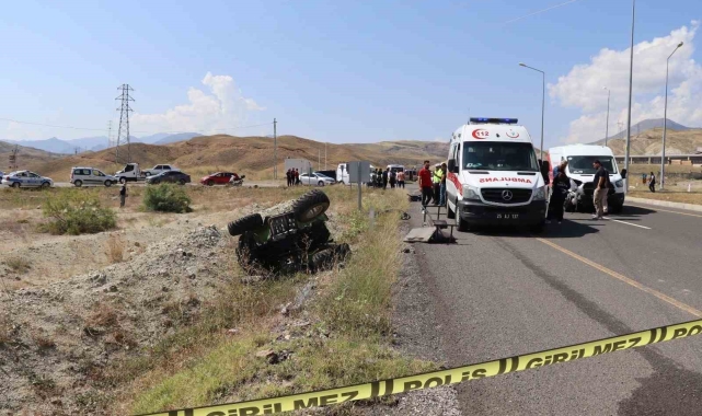Erzurum'un Oltu ilçesinde feci trafik kazası