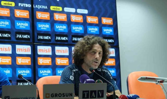 Fatih Tekke: "3 puan bizim için çok sevindirici"