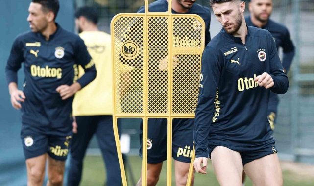 Fenerbahçe'de Kasımpaşa maçı hazırlıkları devam etti
