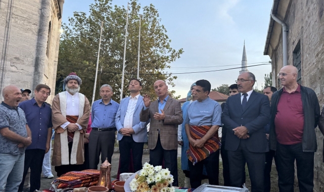 Gastronomide 'Yılın Ahisi' seçilen Şef Recep İncecik, şed kuşandı