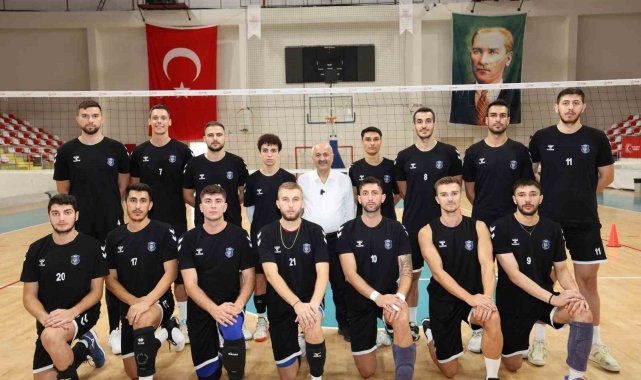 Gebze Belediyesi Voleybol Takımı hazırlık turnuvasına çıkacak