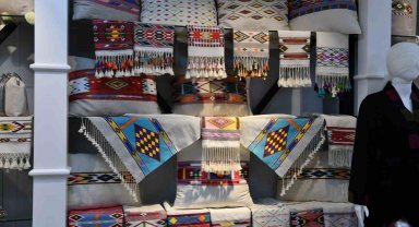 Geleneksel motifler kenevirler buluştu