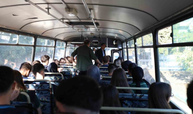 Gemlik Belediyesi'nden öğrencilere ücretsiz servis