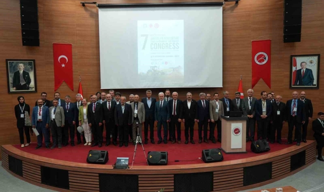 Gıdanın geleceğinin konuşulacağı 7. Uluslararası Tarım, Gıda, Çevre ve Biyoloji Kongresi başladı