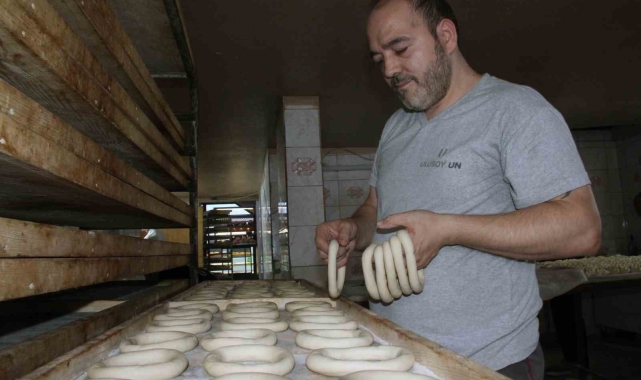 Giresun'un asırlık lezzet mirası; susamsız pekmezli simit
