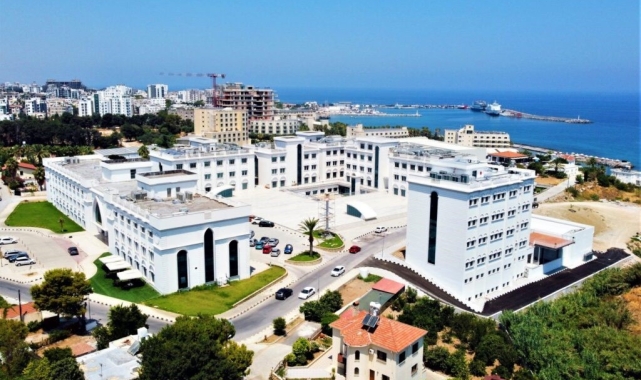 Girne Üniversitesi'nden iki akademisyen, dünyanın en etkili bilim insanları listesinde