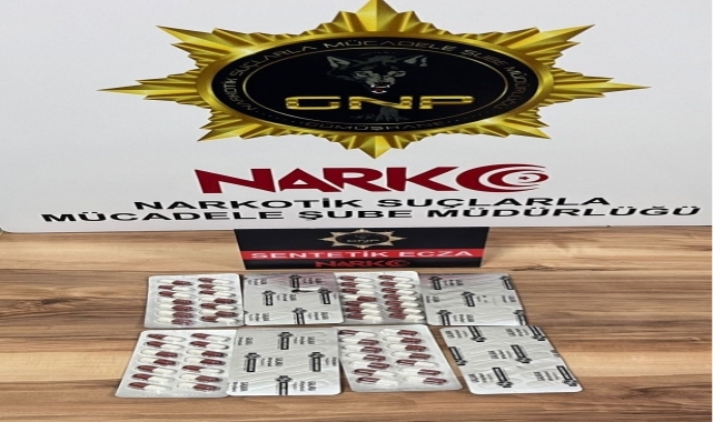 Gümüşhane&#039;de üzerinde uyuşturucu madde bulunduran 2 şüpheli gözaltına alındı