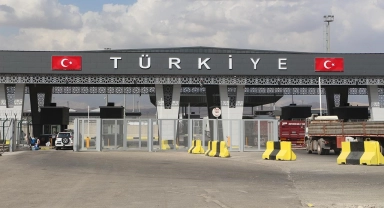 Habur Sınır Kapısı'nda görevli memurlara saldırıda bulunan şahıslar tutuklandı