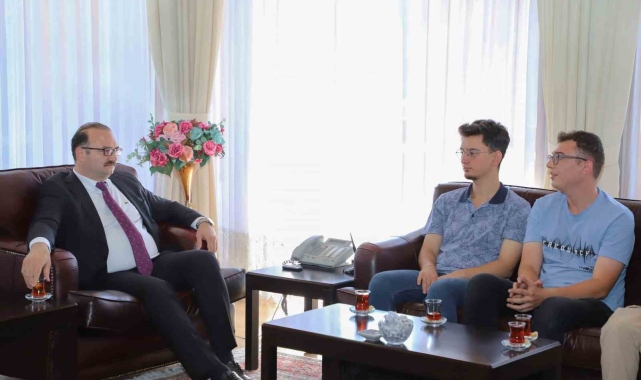 Hacımüftüoğlu: "Sizler, Geleceğin teknolojilerini şekillendireceksiniz"