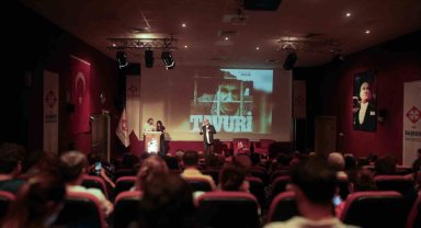 Hastanede belgesel gösterimi