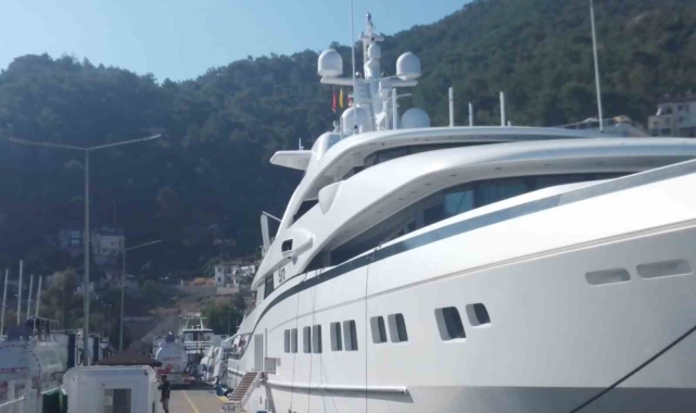 Hintli milyarderin süper yatı 'Sea Pearl' Fethiye'de