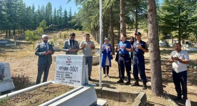 Hisarcıklı şehit asker mezarı başında anıldı