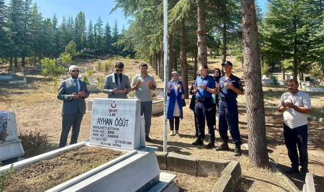Hisarcıklı şehit asker mezarı başında anıldı